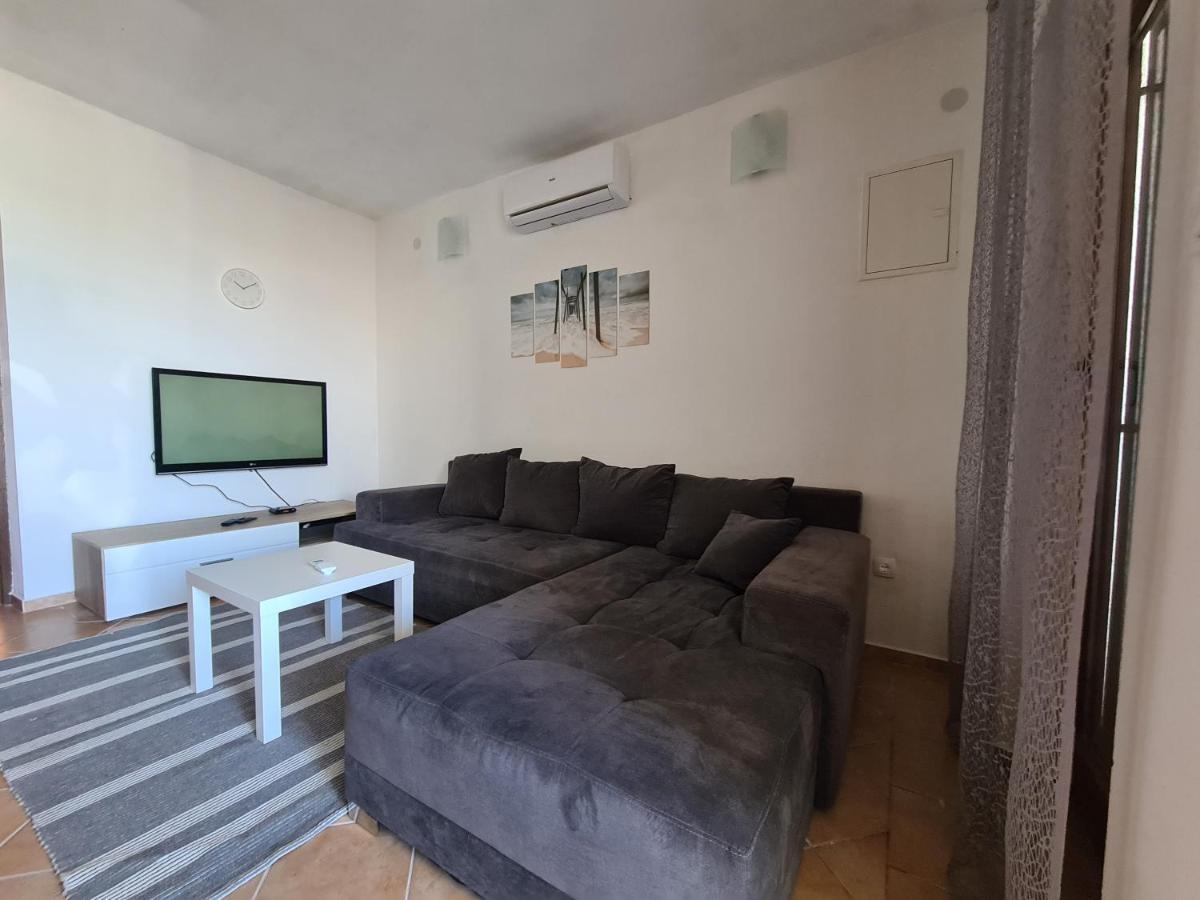 Apartman Mihaela Vrsi Exteriör bild