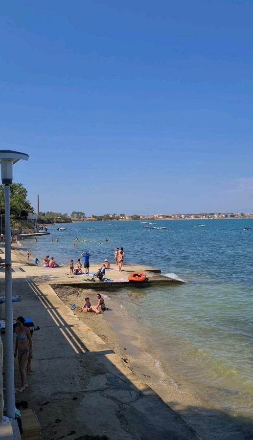 Apartman Mihaela Vrsi Exteriör bild